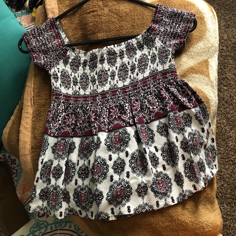 cute summer blouse!
